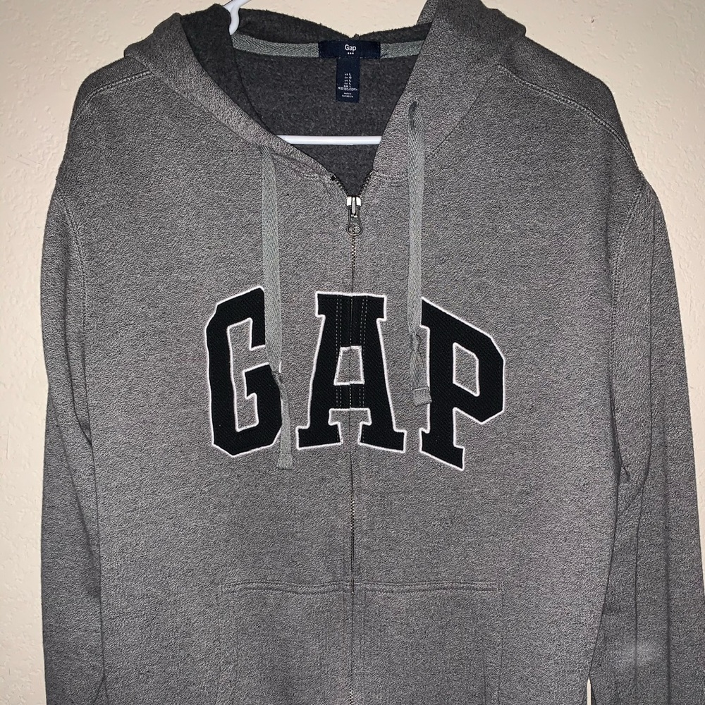 Gray GAP sweater